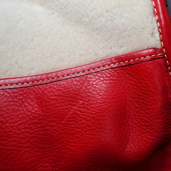 Dooney & Bourke Red Florentine Ivory Sherpa Crossbody Shoulder Saddle Bag - Picture 16 of 16